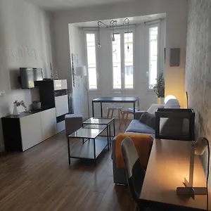 Apartment Grand Confortable Au Coeur De, Nice